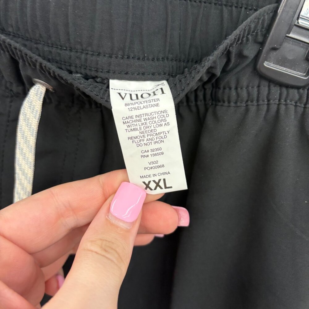 Men's Black Vuori Shorts - Picture 3 of 4